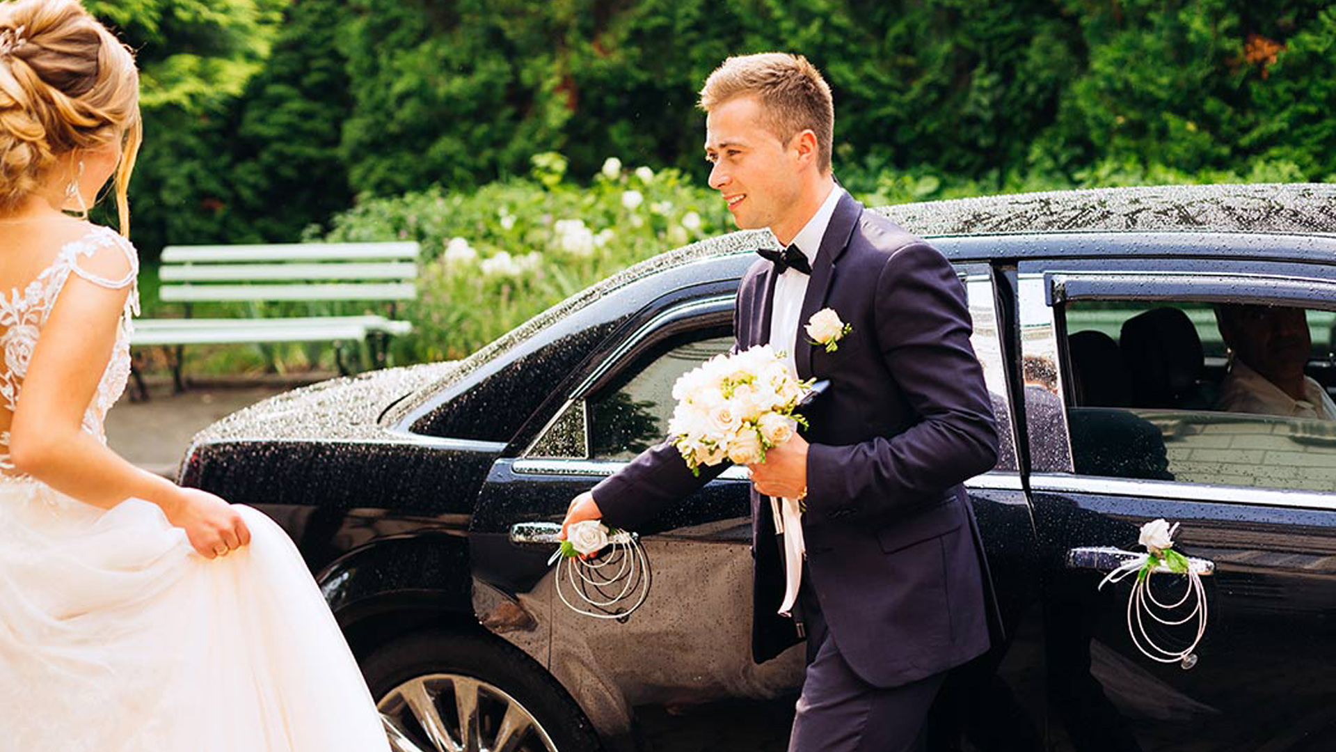 Cheap luxury car rental Tunisia : rent your car for your weddings.